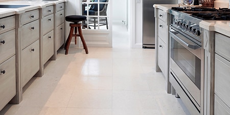 Clean tile floor in the kitchen

